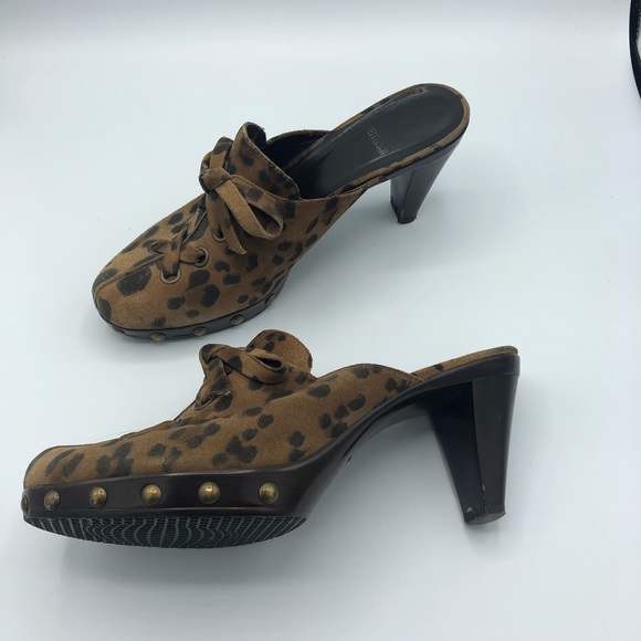 leopard print clogs